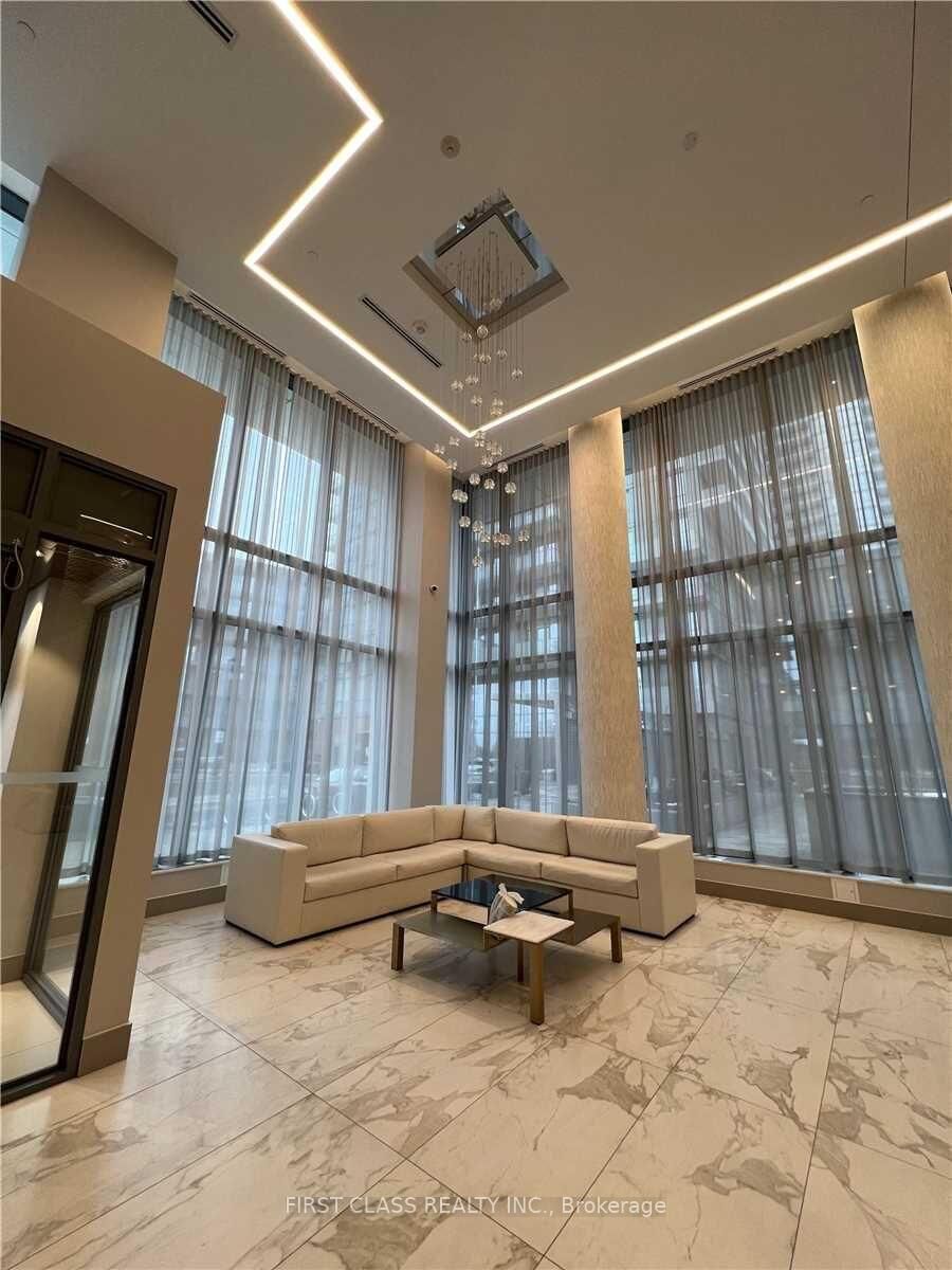 Property Photo:  32 Forest Manor Road 408  ON M2J 1M5 