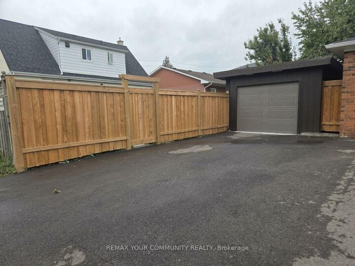 Property Photo:  999 Caledonia Road Garage  ON M6B 3Y9 