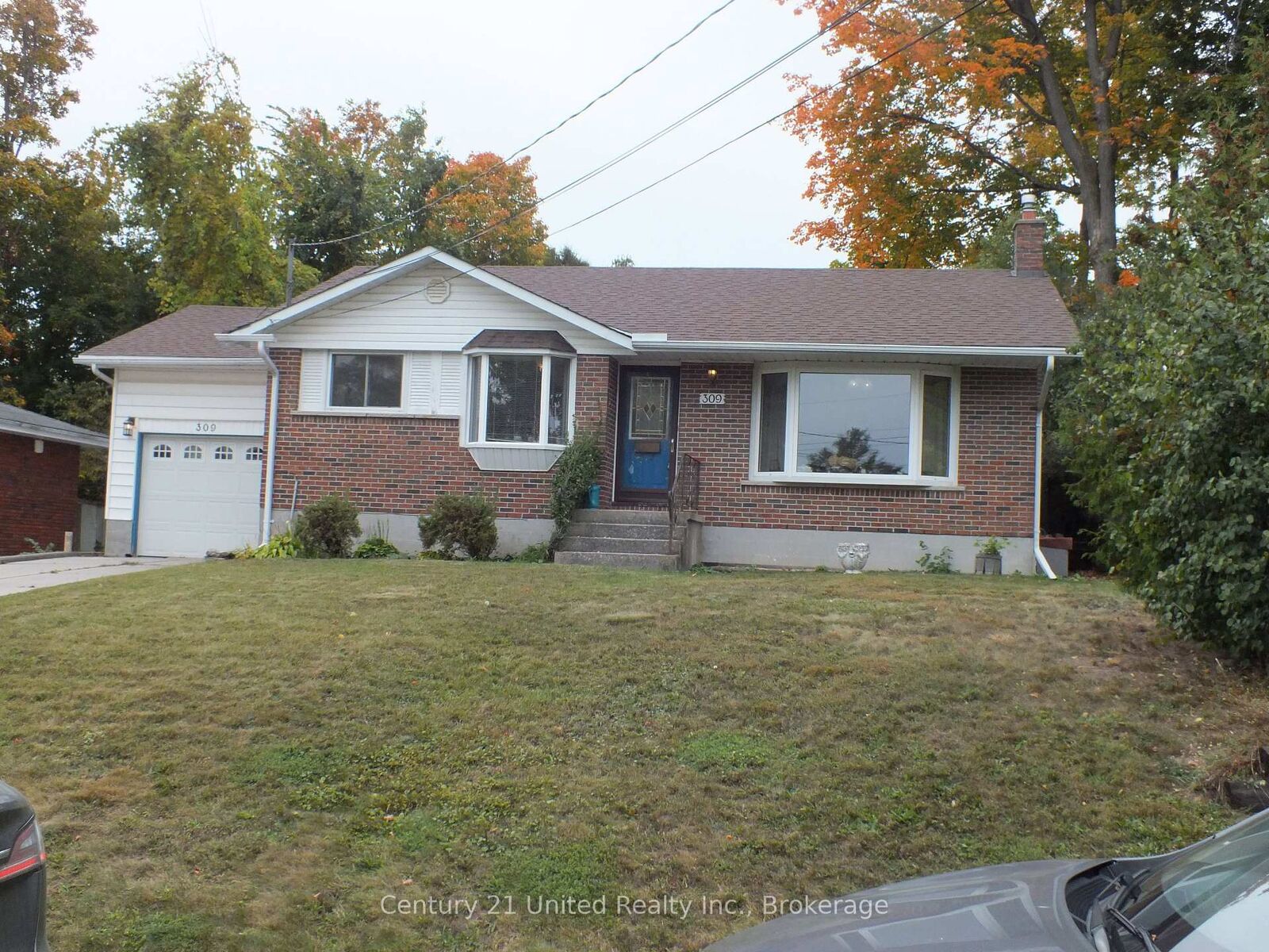 Photo de la propriété: 309 Lindan Avenue ON K9L 1K8