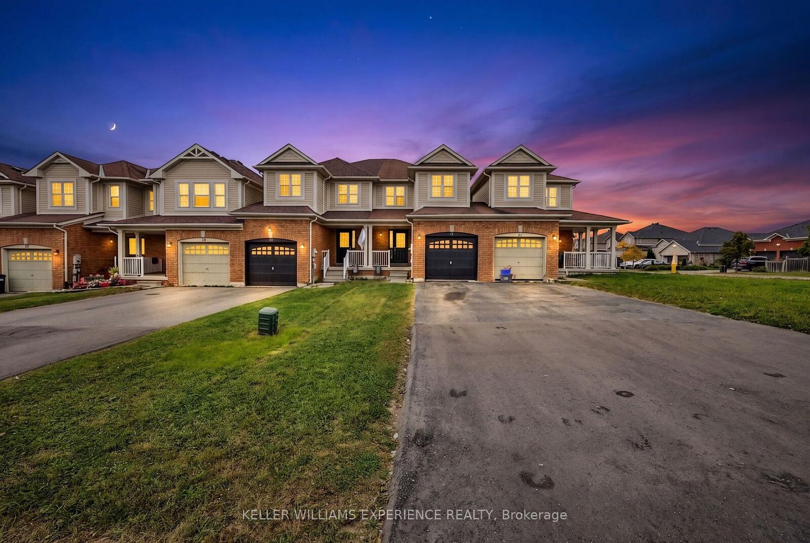 Property Photo:  78 Commonwealth Road  ON L4M 0C9 
