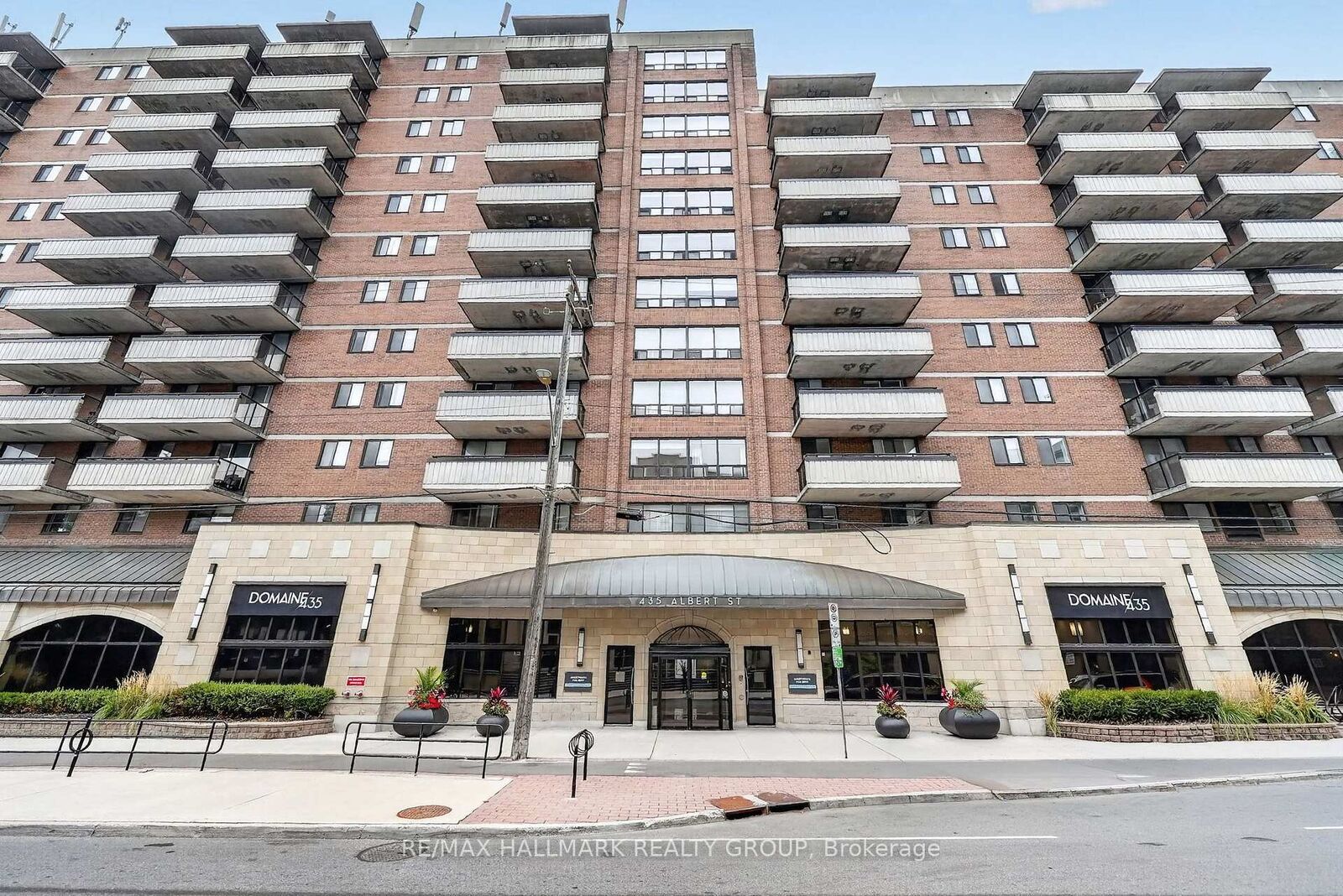 Property Photo:  435 Albert Street 807  ON K1R 7X4 