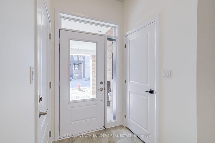 Property Photo:  6 Thornbird Crescent  ON L6V 3N5 