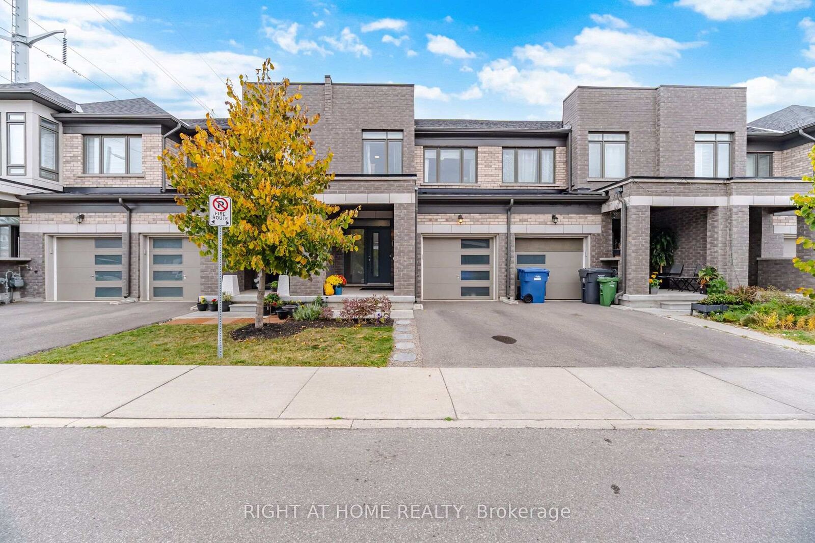 Property Photo:  166 Deerpath Drive 79  ON N1K 0E2 