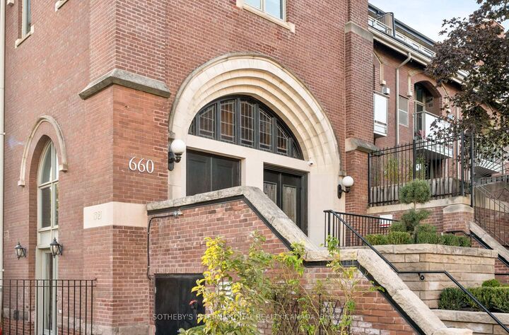 Property Photo:  660 Pape Street 102  ON M4K 3S5 