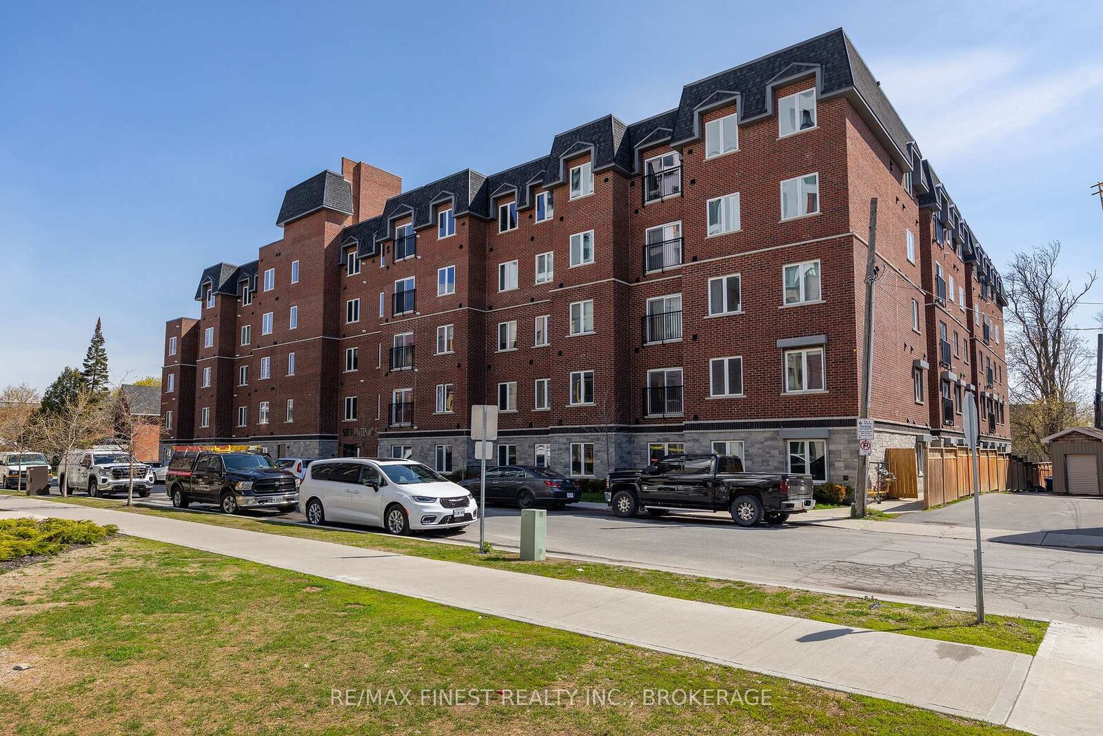 Property Photo:  501 Frontenac Street 308  ON K7K 4L9 