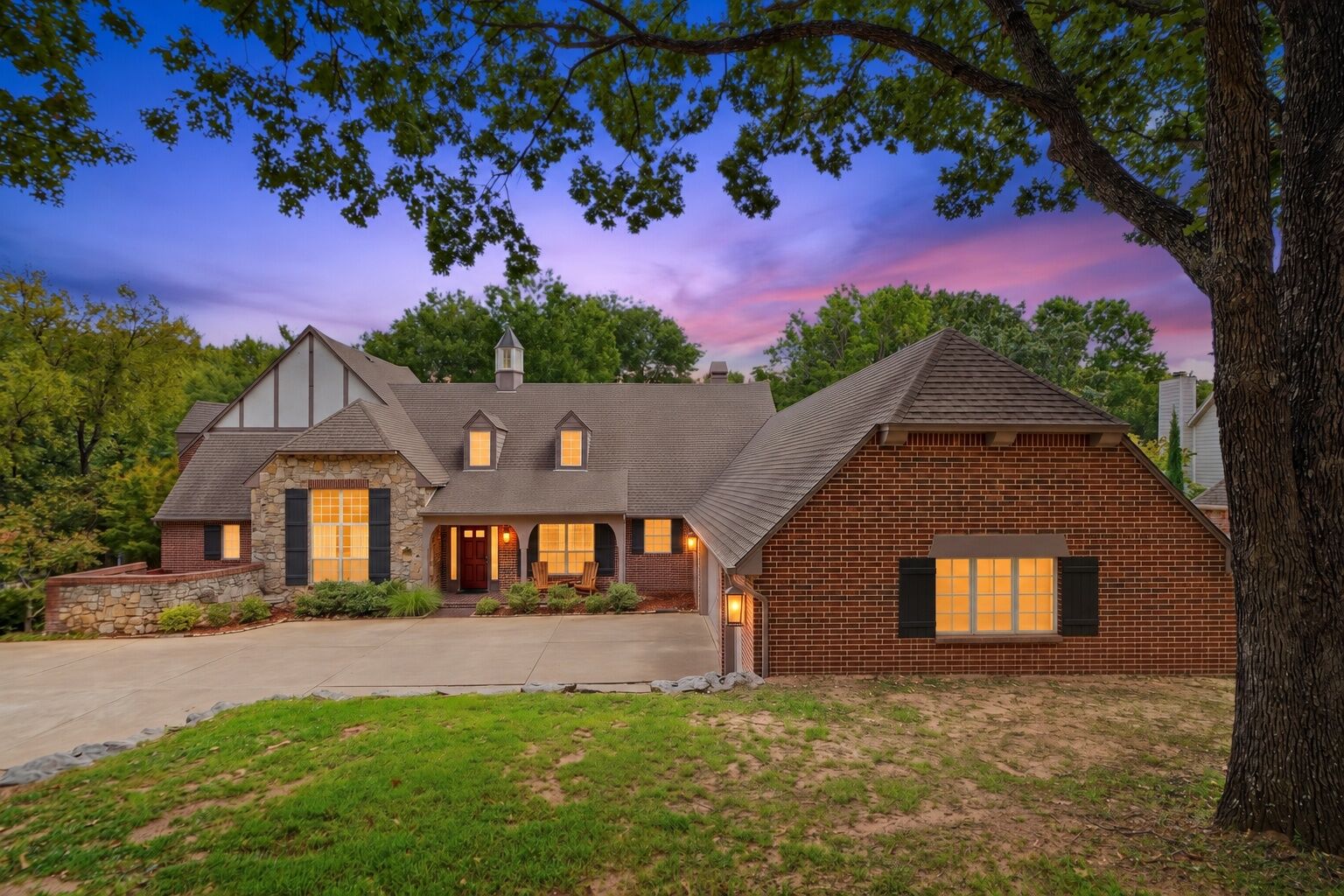 Property Photo: 12813 S 14th Circle OK 74037