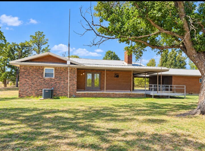 Property Photo:  12526 Ns 3520 Road  OK 74868 