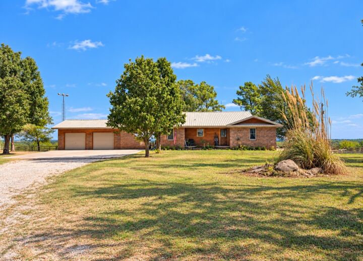 Property Photo: 12526 Ns 3520 Road OK 74868