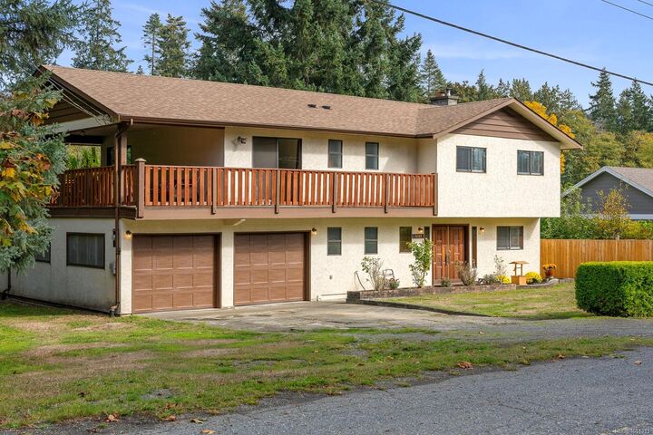 Property Photo:  4344 Briardale Rd  BC V9N 9R7 