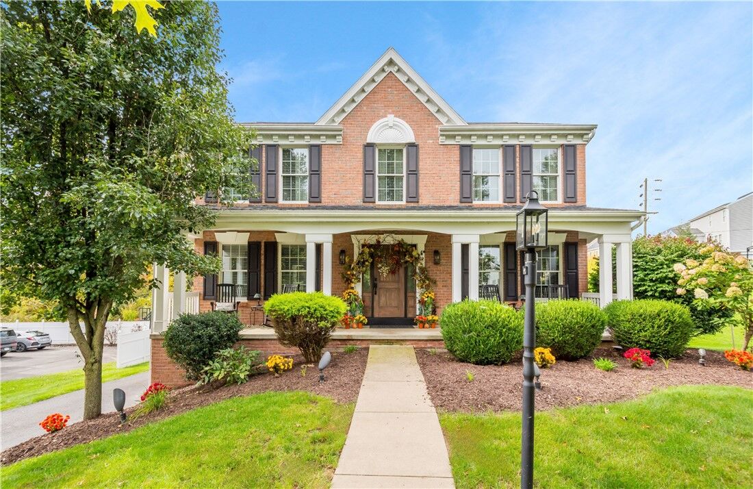 Property Photo:  1009 Fieldstone Drive  PA 15317 