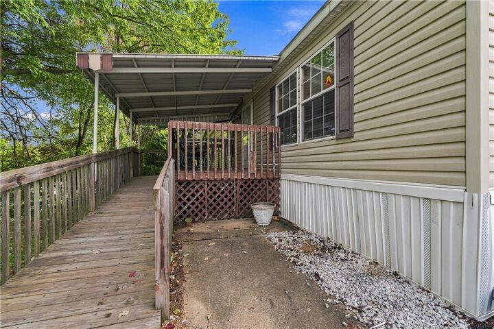 Property Photo: 118 Highland Dr PA 15084