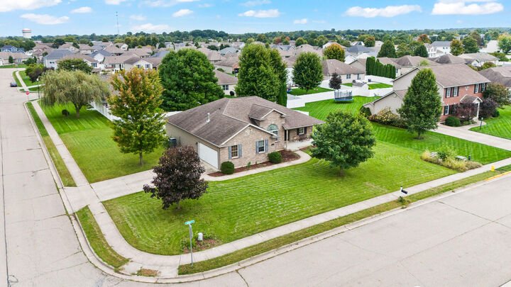 Property Photo:  1111 Arbor Lane  OH 45373 