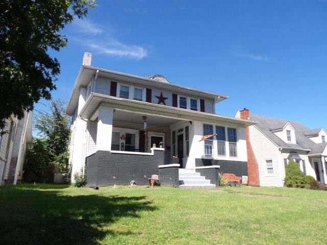 Property Photo: 2225 Crest Street KY 41102