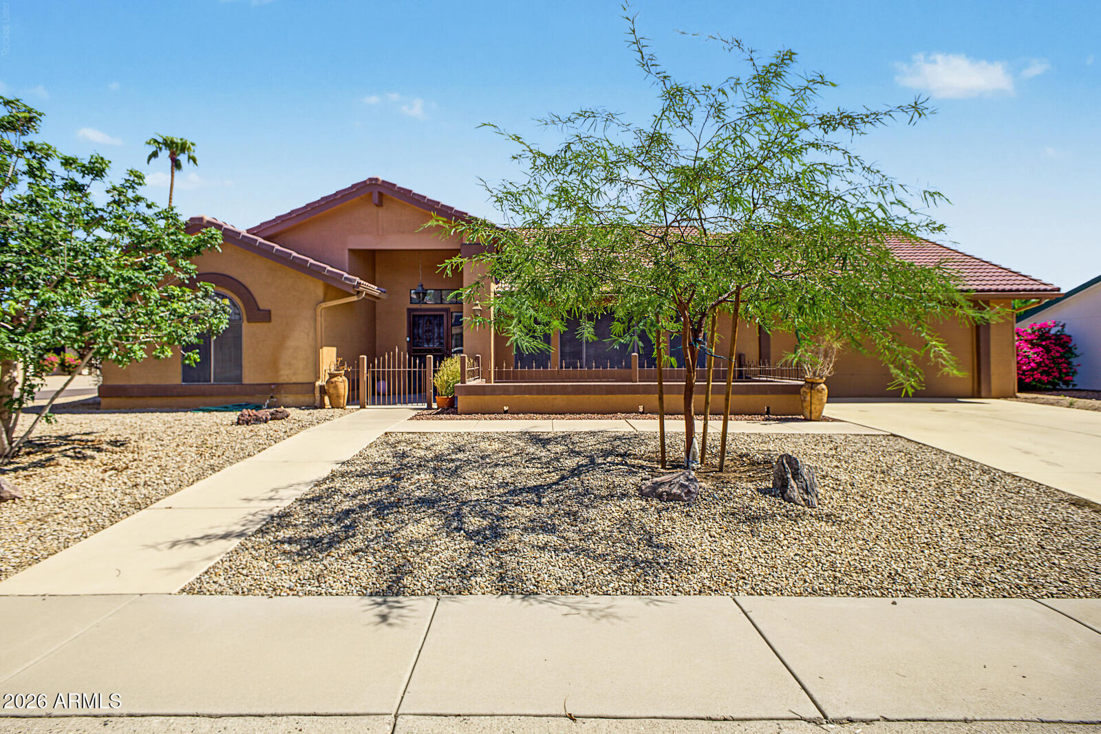 Property Photo:  17211 N Desert Glen Drive  AZ 85375 