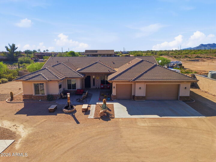 Property Photo: 1532 N Roadrunner Road AZ 85119