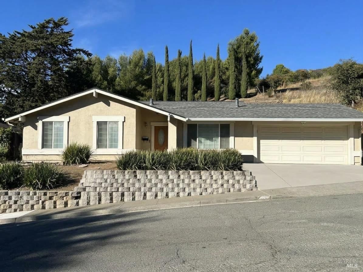 Property Photo:  105 White Chapel Drive  CA 94510 