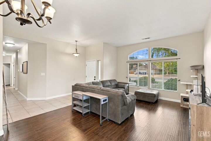 Property Photo:  6705 Tiber River Lane  CA 93308 