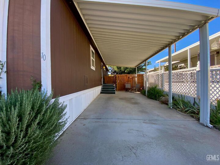 Property Photo:  600 S Dennison Road 10  CA 93561 