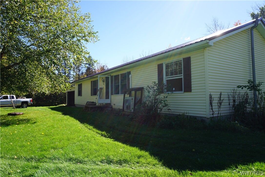 Property Photo:  565 Ewing Road  NY 14727 