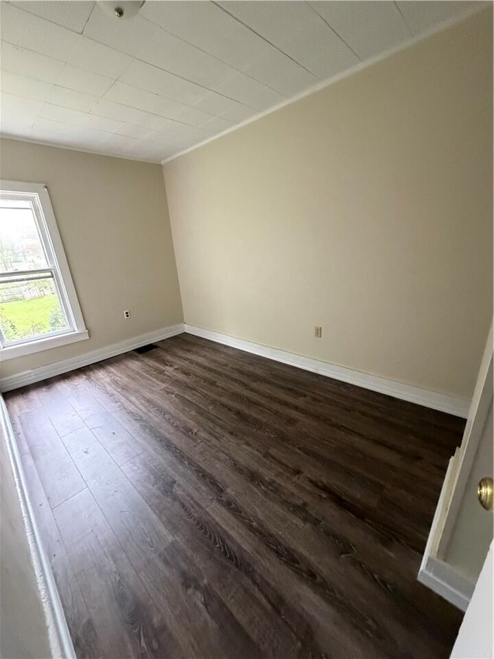 Property Photo: 1103 Oak Street NY 14901