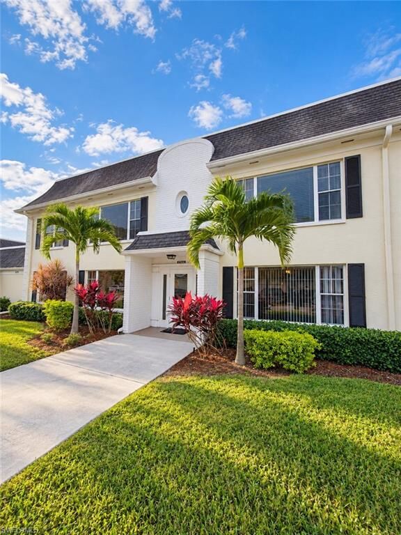 Property Photo:  1304 S Brandywine Cir 3  FL 33919 