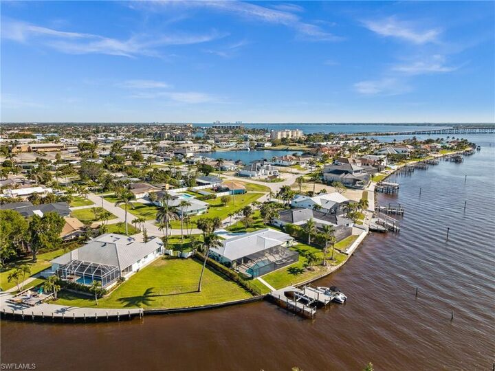 Property Photo: 1600 Edith Esplanade FL 33904