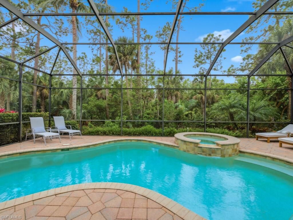 Property Photo: 18091 Lagos Way FL 34110