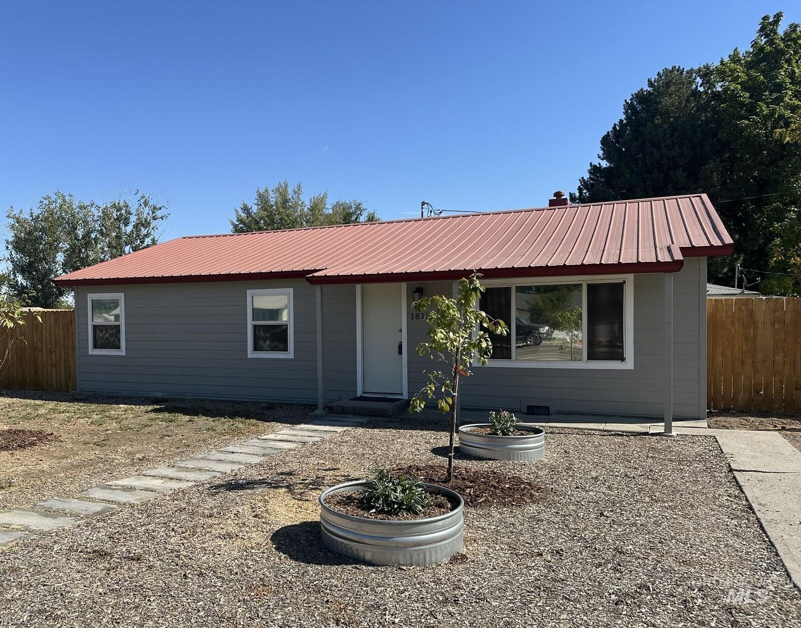Property Photo:  1810 Allen Ave  ID 83619 