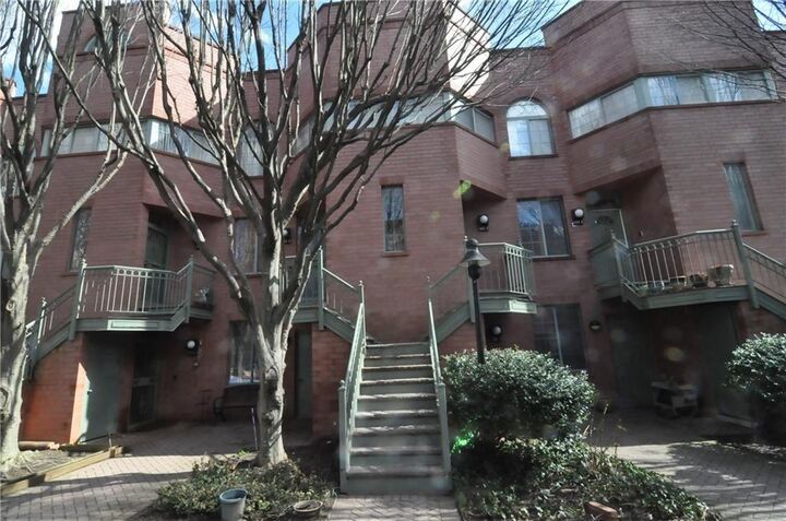 Property Photo:  570-2 Louisiana Avenue 2  NY 11239 