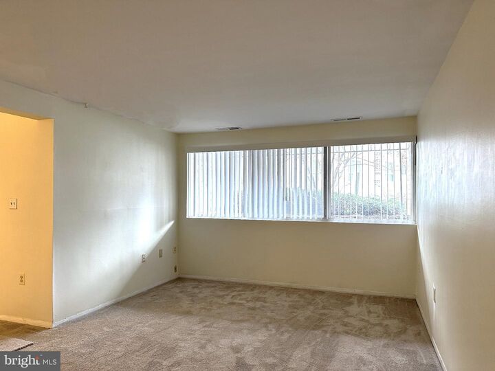 Property Photo:  5608 Bismach Drive 4  VA 22312 