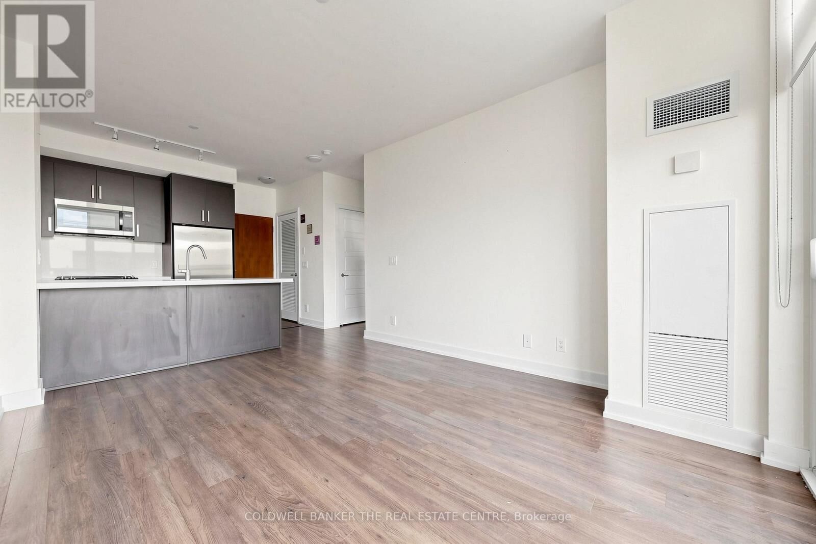 Property Photo: 301 Sea Ray Avenue ON L9S 0L8