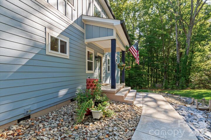 Property Photo: 122 Brookridge Lane NC 28117