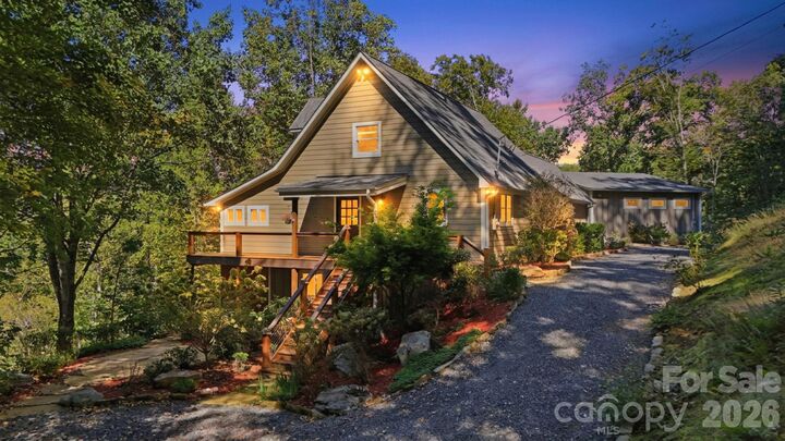 Property Photo:  2711 Rabbit Hop Road  NC 28777 