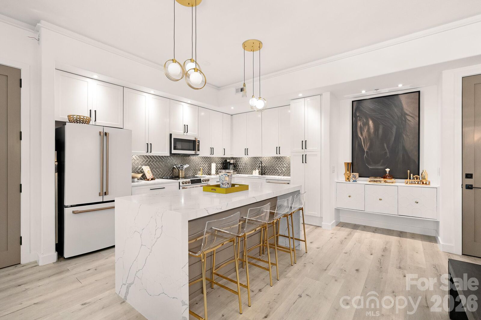 Property Photo:  4620 Piedmont Row Drive  NC 28210 