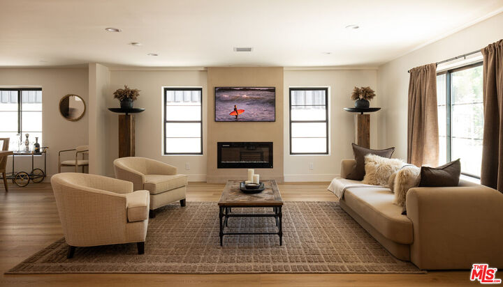 Property Photo: 22269 Avenue San Luis CA 91364
