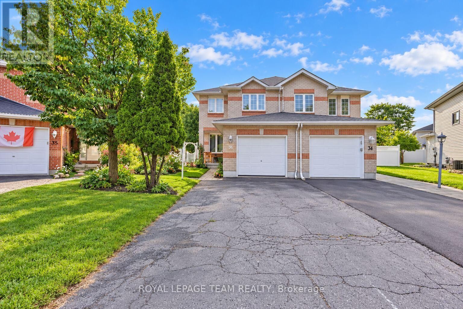 Property Photo:  36 Saffron Court  ON K2J 4R7 
