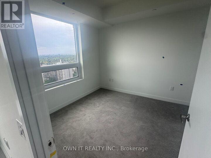 Property Photo:  4010 Eglinton Avenue West 1811  ON M9A 4M2 