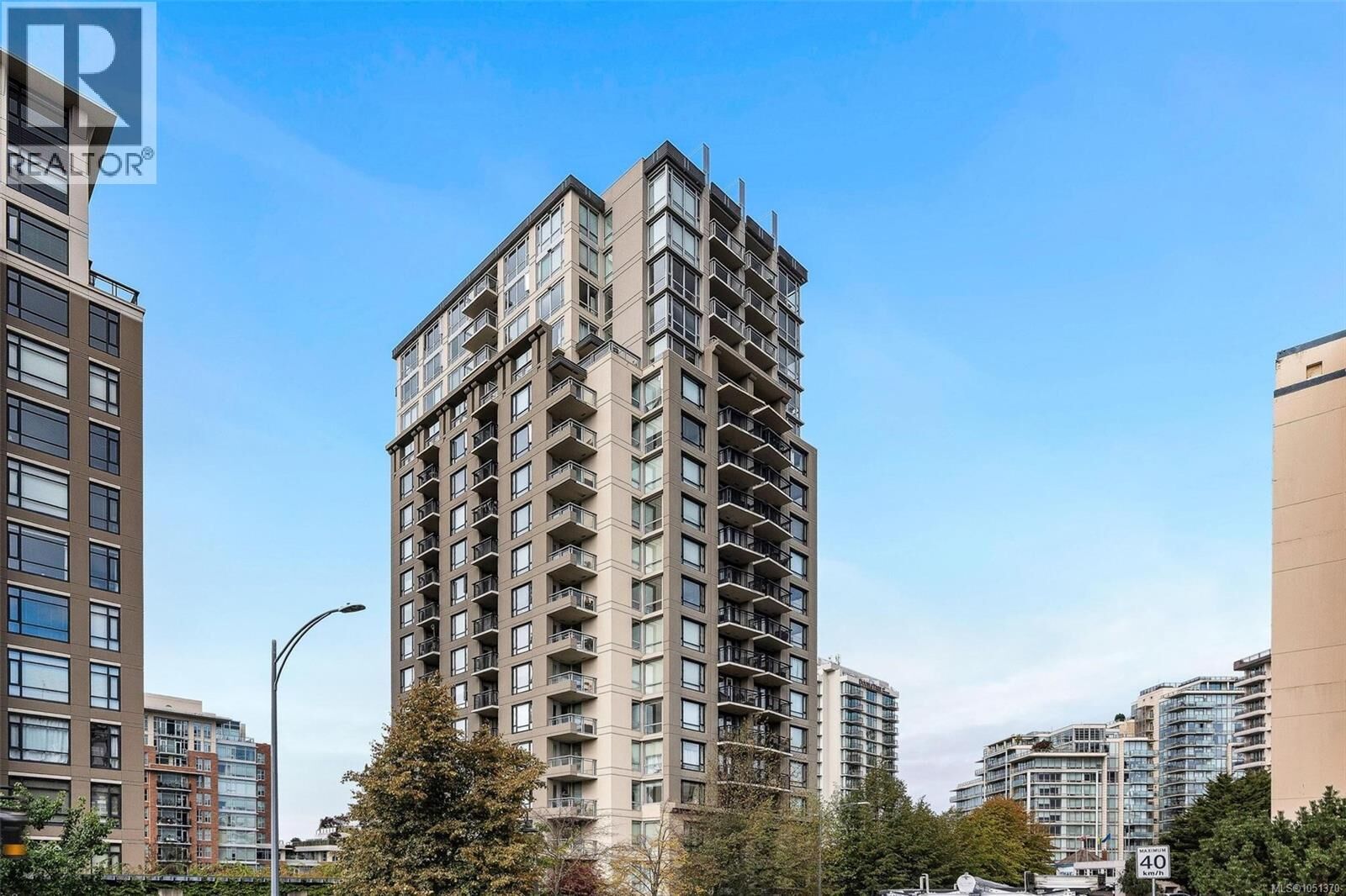 Property Photo: 751 Fairfield Road 1001 BC V8W 4A4