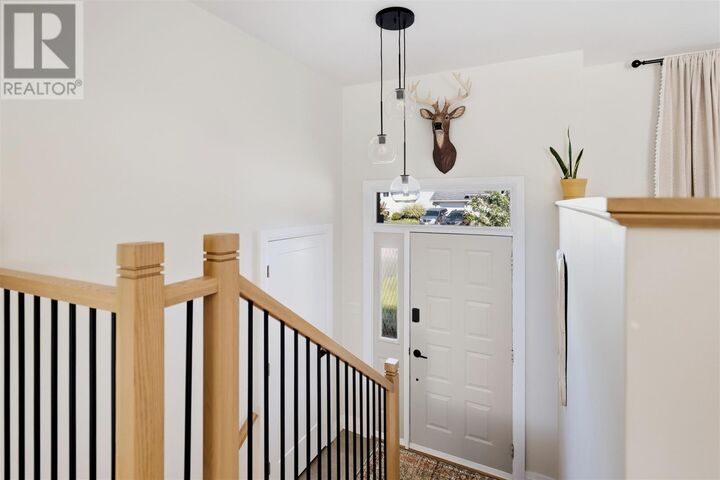 Property Photo:  61 Bristol Pl  ON P6A 6L9 