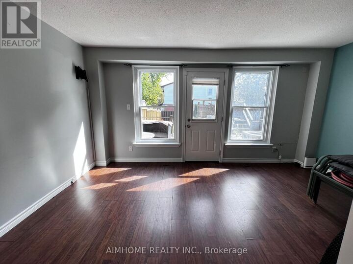 Property Photo:  676 Balsam Crescent  ON L1J 6A2 