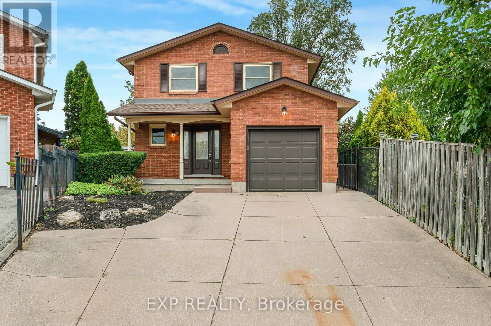 Property Photo: 10 Donegel Place ON L9A 4Z6