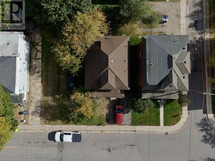 Property Photo:  180 Elgin St  ON P6A 2Z1 