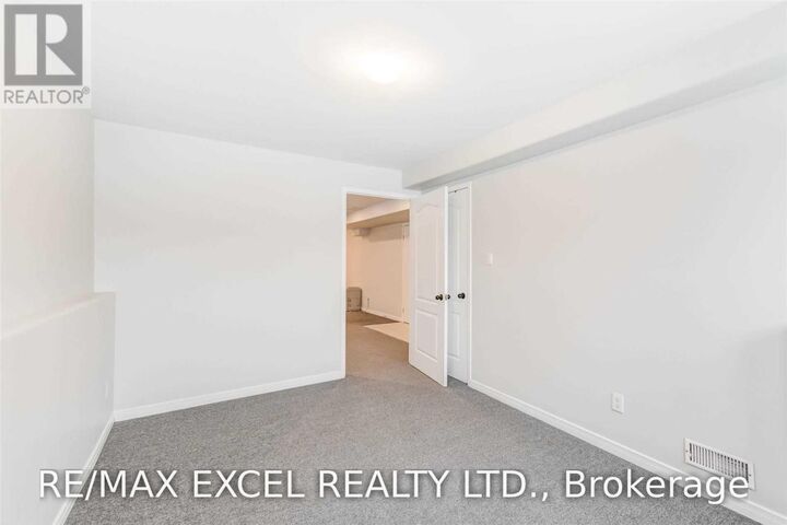 Property Photo:  3 Sedgewood Way Bsmt  ON L4N 0B9 