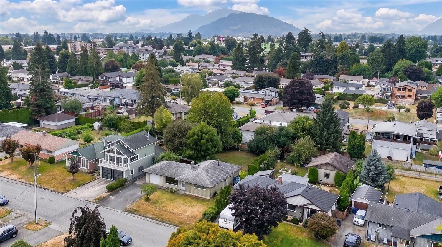 Photo de la propriété:  9647 Windsor Street  BC V2P 6C3 