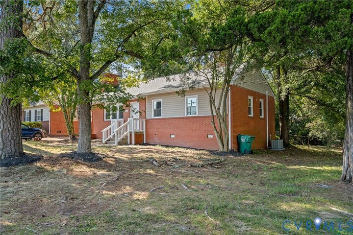 Property Photo:  8957 Three Chopt Road  VA 23229 