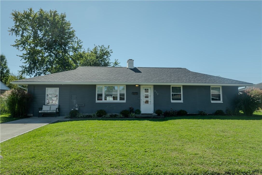 Property Photo:  632 Greenhurst Drive  OH 45377 