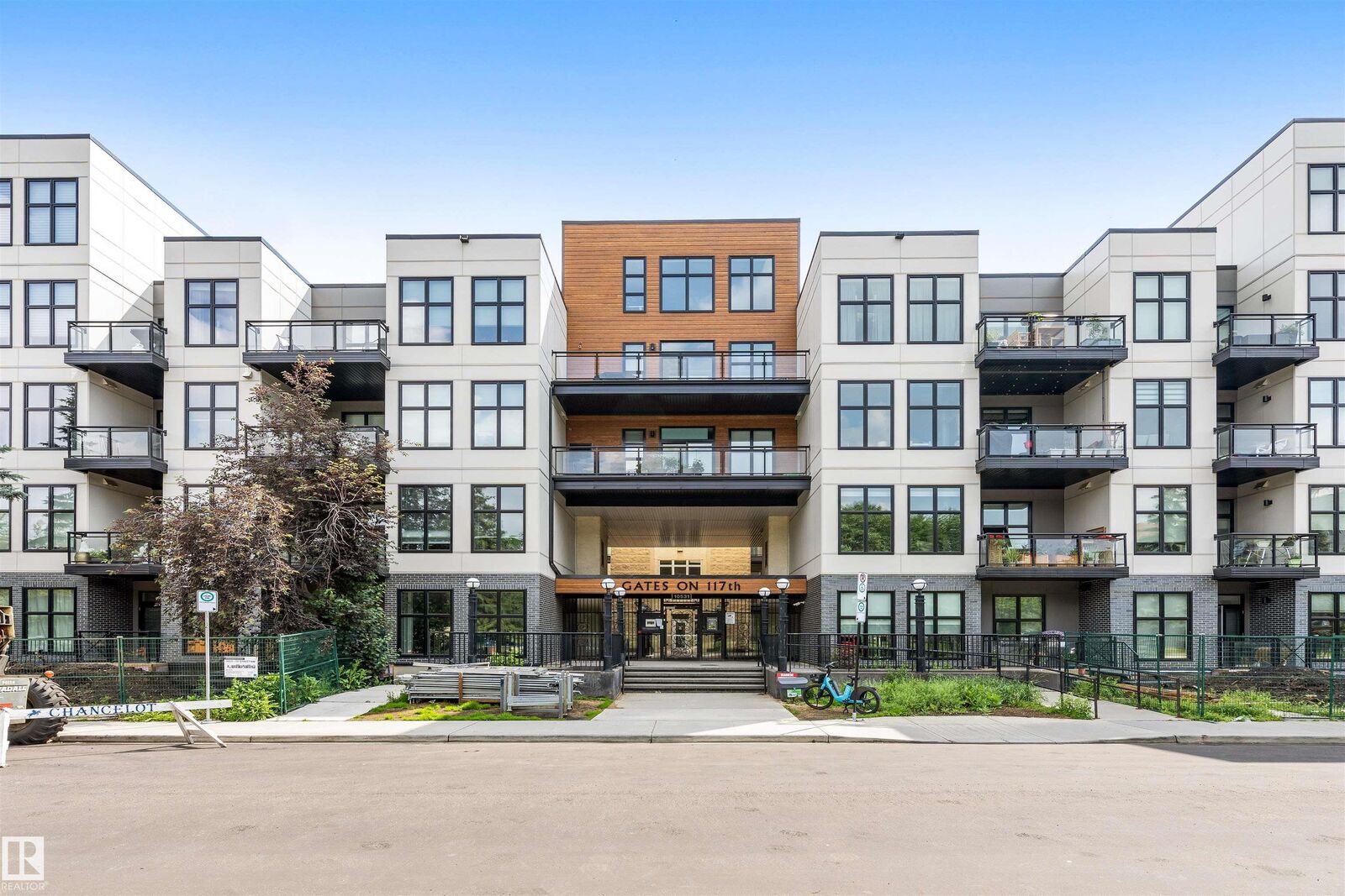 Property Photo:  10531 117 Street NW 105  AB T5H 0A8 