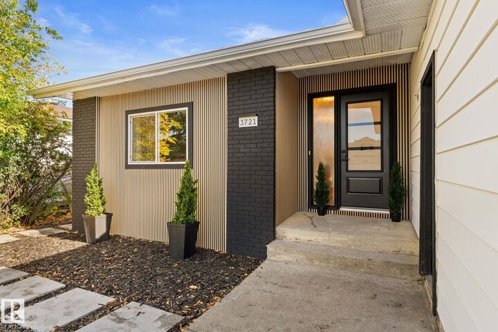 Property Photo:  3721 103B Street NW  AB T6J 2X8 