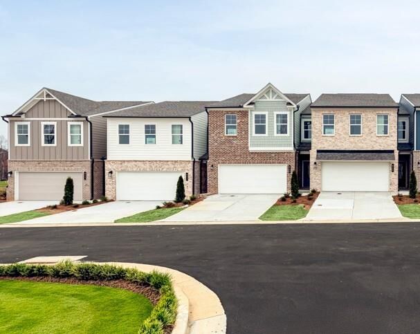 Property Photo:  519 Raelyns Way  GA 30052 
