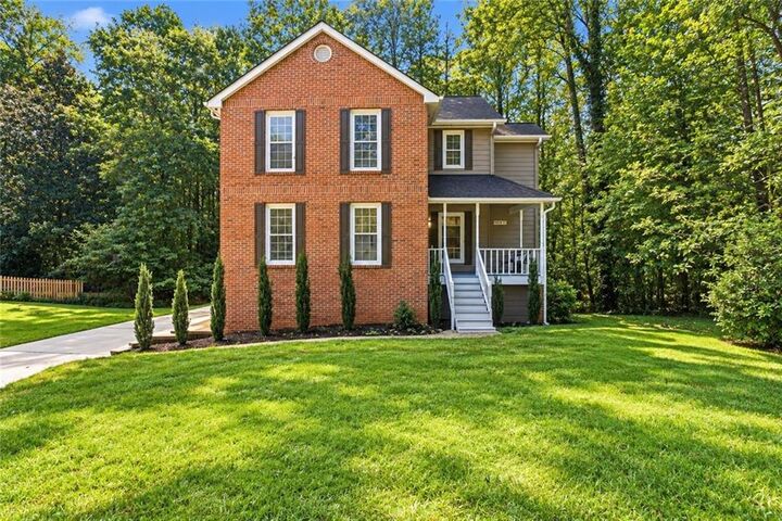 Property Photo: 5881 Pavillion Drive GA 30127